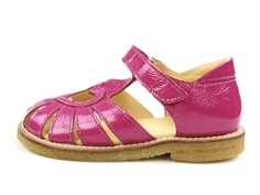 Angulus hibiscus sandal with heart and lacquer